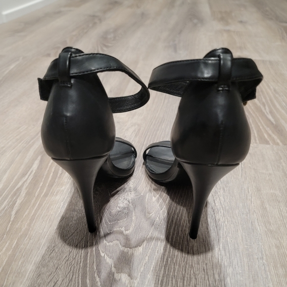 NWOT Sexy Steve Madden Heels! - Picture 5 of 9
